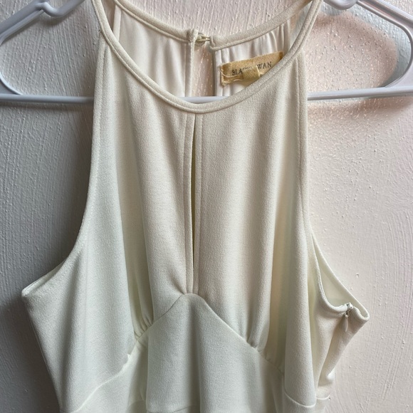 Black Swan keyhole dress, size medium - Picture 2 of 4